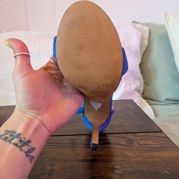 Blue heels - Picture 3 of 3